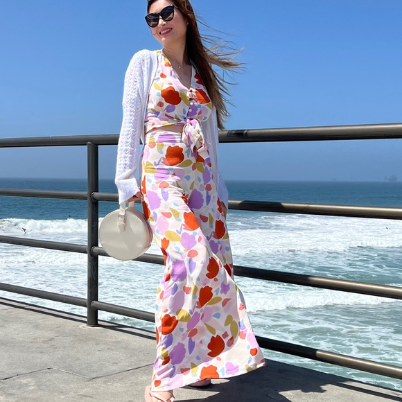 Wore 1 time selling both top and bottom - Picture 3 of 3